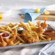 Shrimp, crab cake and fries